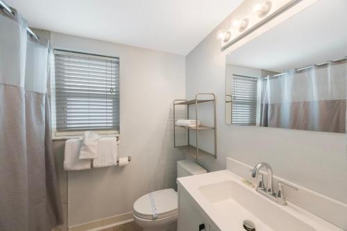 118 Surf Song Resort - image 6
