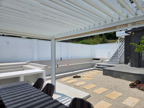 Tongyeong Stay Y Ho Pool Villa in Yongnam-myeon