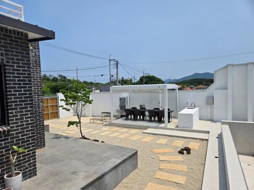 Tongyeong Stay Y Ho Pool Villa in Yongnam-myeon