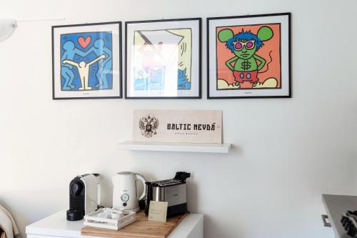 One-Bedroom Apartment image 6