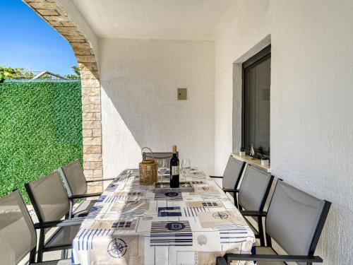 Holiday Home Domagoj by Interhome in Sveti Anton