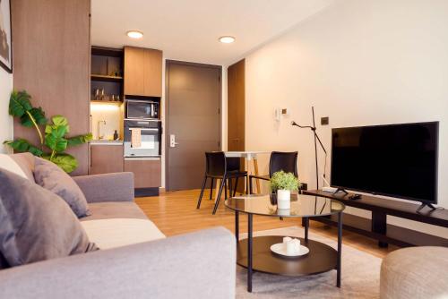 Chic Cozy Retreat Fully Equipped 2BR Las Condes