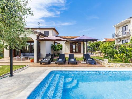 Holiday Home Villa Lucas by Interhome in Buzinija