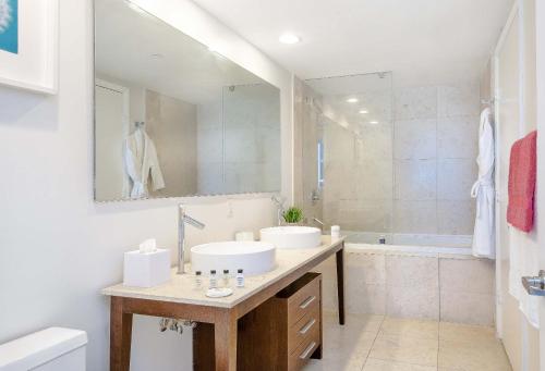 MVR - Floor 45 Views & Spa Bliss, Miami (photo 10)