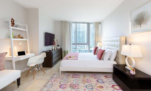 MVR - Brickell Icon w Massive Pool & Spa, Miami (photo 5)