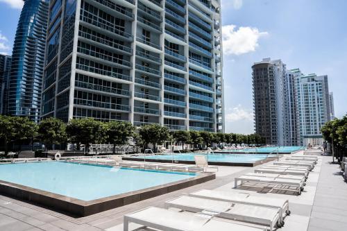MVR - Brickell Icon w Massive Pool & Spa, Miami (photo 7)