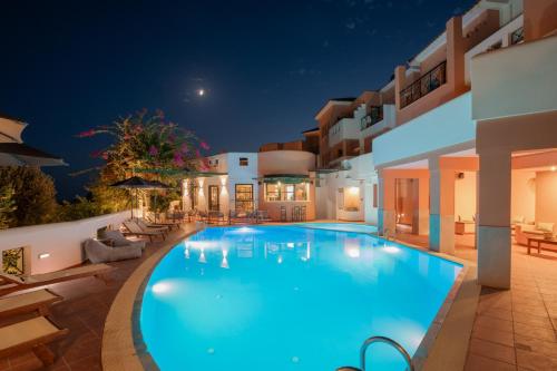 مسبح, Nisea Hotel Samos in Pountes