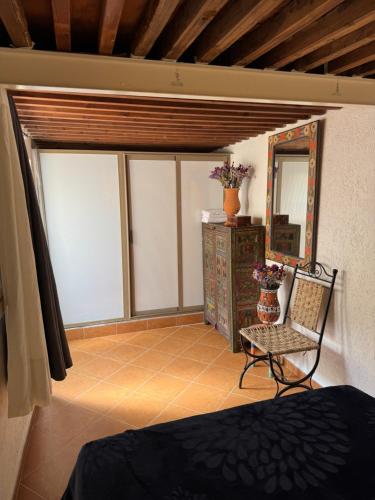 Double Room image 3