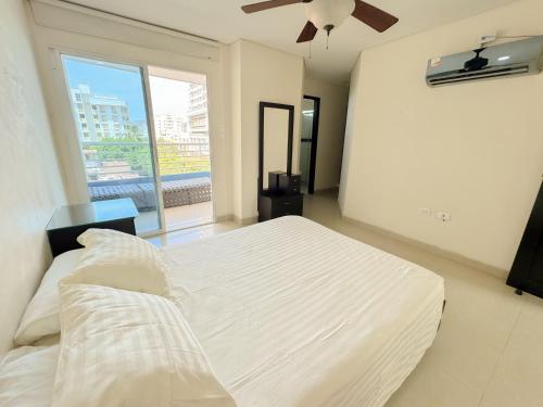 Apartamentos Brisa Rodadero con piscina - by Bedviajes - image 4