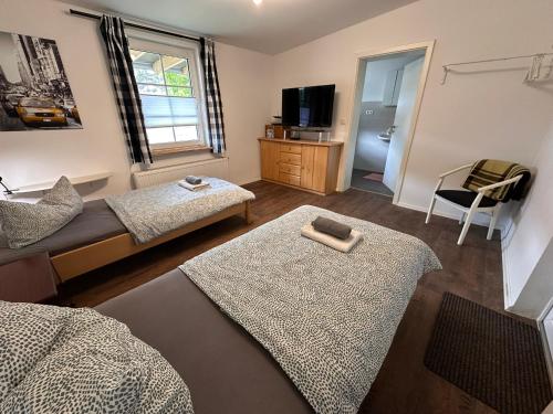 Eickhof Ferienzimmer No2 mit Bad, Parkplatz - Ferienhof Günter (Eickhof Ferienzimmer No2 mit Bad, Parkplatz - Ferienhof Gunter) in Rühn