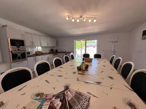 virtuve, Eickhof Ferienzimmer No2 mit Bad, Parkplatz - Ferienhof Günter (Eickhof Ferienzimmer No2 mit Bad, Parkplatz - Ferienhof Gunter) in Rühn