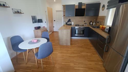 Jardin, apartment ideal for a quiet getaway, Dalmatia in 拉扎納