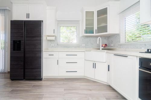 Tranquility 3BDR w Pool&Gazeb,waterpark,Car in Meiveld