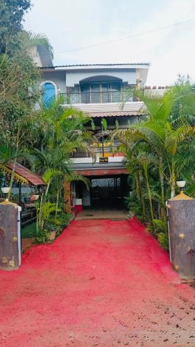 Yuvraj villa, Jāmb