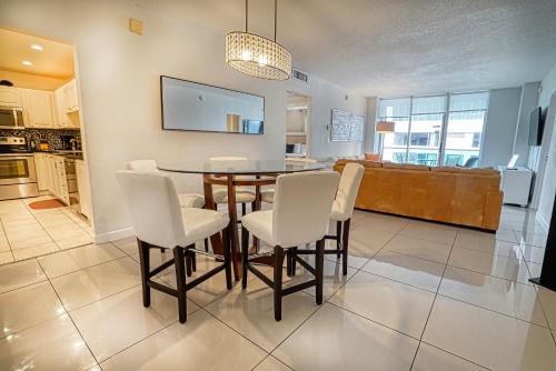 Hollywood apartment by the sea in Hollywood, USA