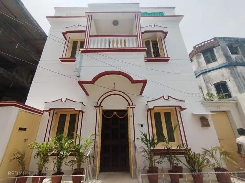 Roamers Inn - Backpackers Hostel in Kolkata