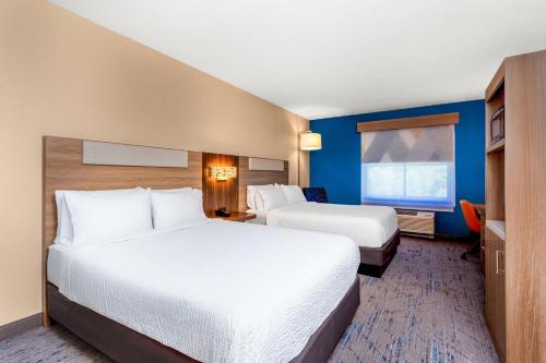 Days Inn by Wyndham Palm Coast - image 10