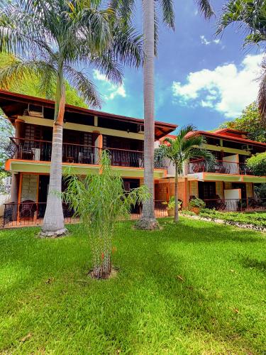 Hotel Villa Acacia in Playa Hermosa (Guanacaste)