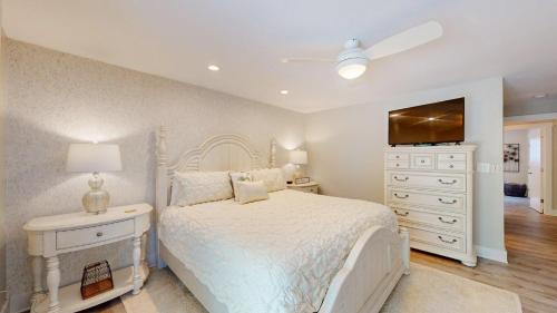 560 Queens Grant - image 14