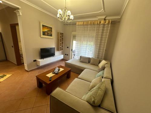 Sunset apartment, Tirana (zdjęcie 9)