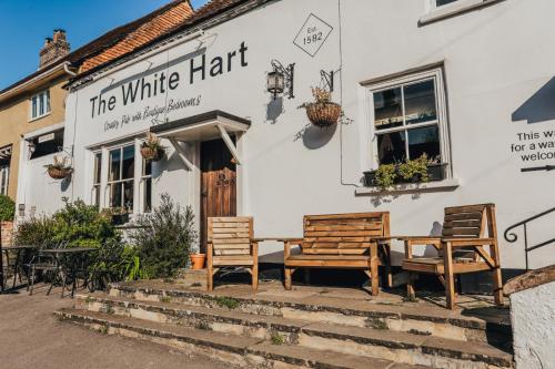 Viesnīcas āriene, The White Hart, South Harting in South Harting