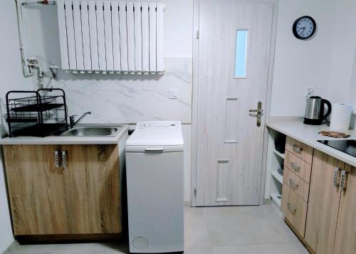 Pod Lasem Kwatery Pracownicze