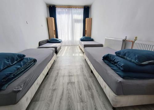 Pod Lasem Kwatery Pracownicze