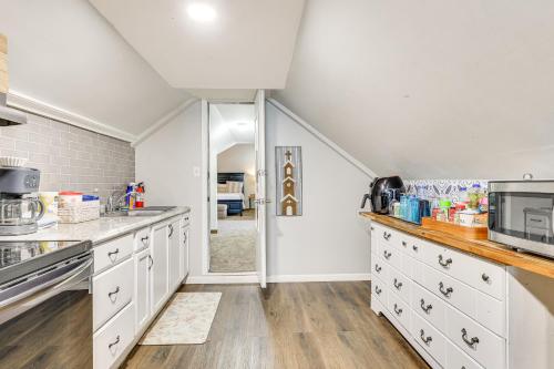 10 Mi to Mobile Bay Family Apt in Silverhill! near Styx River Resort