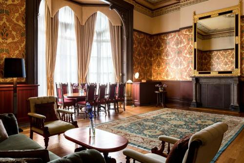 St. Pancras Renaissance Hotel London - image 2
