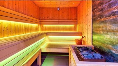 Apartament z basenem i jacuzzi KARMELOWY NA DOLNEJ Green Park Resort A13, ul DOLNA 7A, Szklarska Poręba (foto 10)