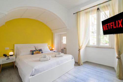 NEW OPENING! Near Vatican Free Netflix Domus Adriana, Рим (фото 4)