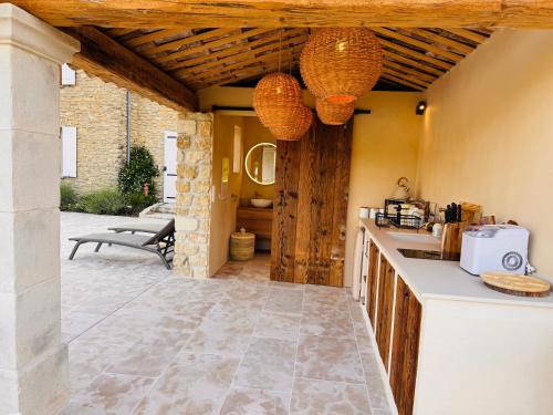 Mas des Anges - Bastide de 5 chambres avec piscine in Entrechaux