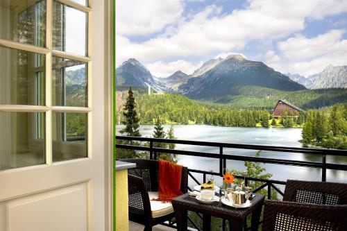 设施服务, 高塔特拉凯宾斯基大酒店 (Grand Hotel Kempinski High Tatras) in 斯奇布斯克