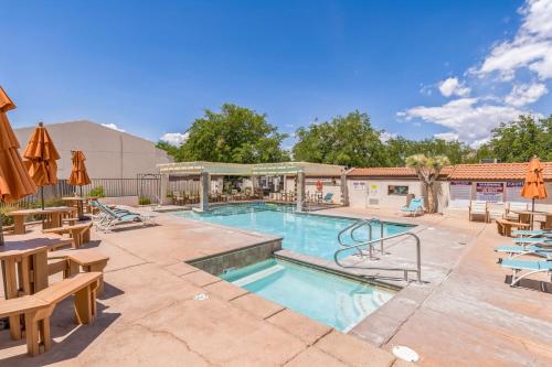 Villas at Southgate - image 6