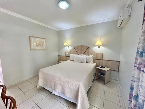 1 double bed, 1 twin bed