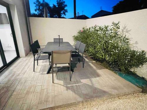 Instant Janin - Logement T3 climatise plain pied avec jardin near Basalte