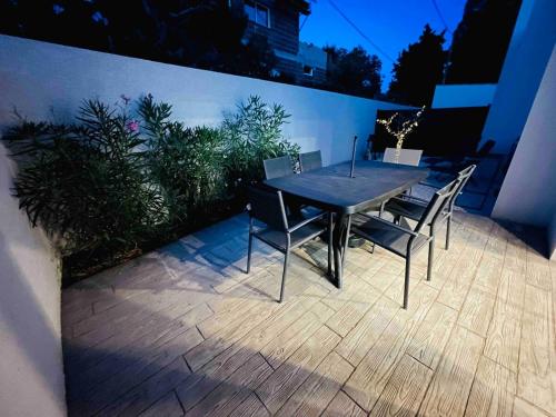 Instant Janin - Logement T3 climatise plain pied avec jardin near Basalte