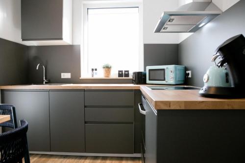 bonquartier - LUXAPT#3 Chice, moderne Wohnung mit Self Check-In, voll ausgestatteter Küche, Klimaanlage und Parkplatz, Sankt Augustin (zdjęcie 10)