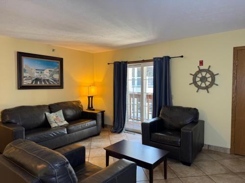 Put-in-Bay Poolview Condo #5 in Put-in-Bay, USA