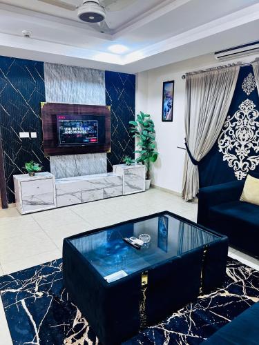 Sunset Apartment Bahria - image 3