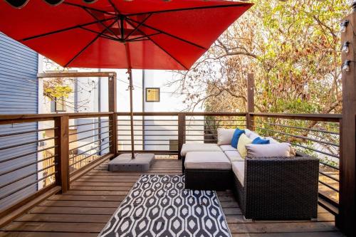 1920s Charm Steps from the Pearl & River Walk near พิพิธภัณฑ์ศิลปะซานแอนโตนิโอ