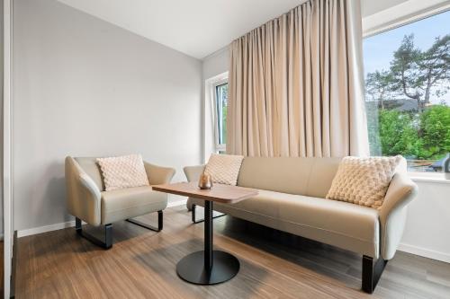 Kinn Hotell Florø in โฟลโร