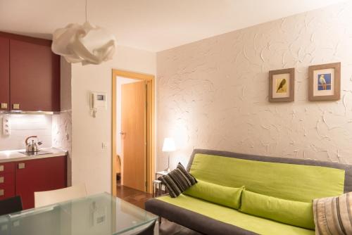 Apartaments Ciutat Vella - image 2