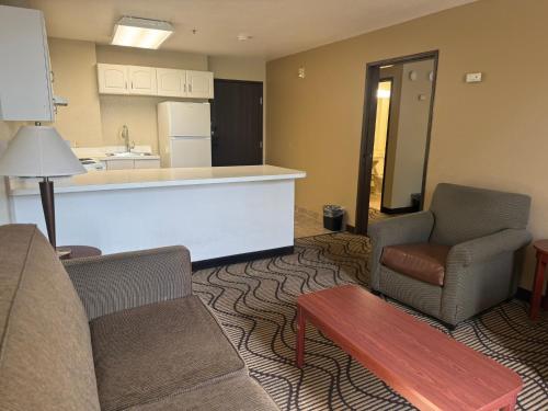 SureStay Plus Hotel by Best Western Rocklin - image 13