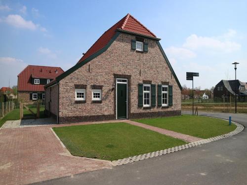  Farmhouse in Limburg with Sauna & BBQ Terrace in Roggel