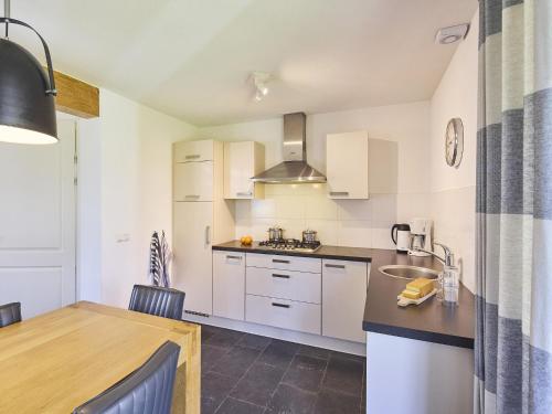 Beautiful child-friendly villa located in Limburg - image 2