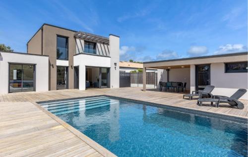 Cozy Home In Saint Jean De Monts - Location saisonnière - Saint-Jean-de-Monts