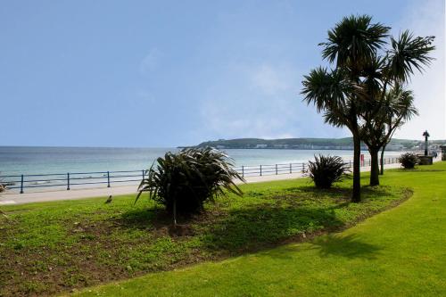 Regency Hotel - image 11