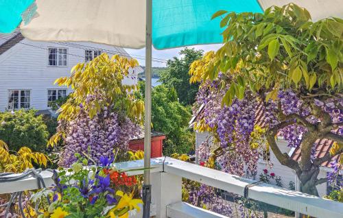 Hotelli välisilme, Stunning Apartment In Lillesand With Wifi in Lillesand
