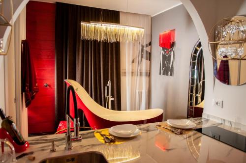 Suite Tacco 12 Luxury Romantic Suite 3 min Metro, Rzym (zdjęcie 6)